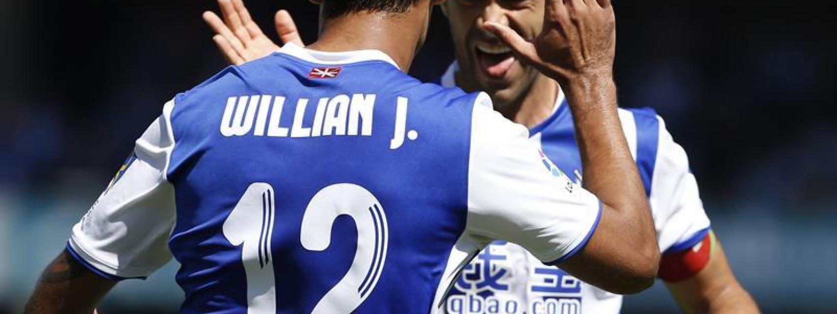 Willian José celebra el gol con la Real Sociedad.