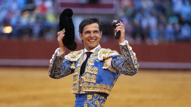 El Juli da la vuelta al ruedo con la oreja que cortó al quinto garcigrande