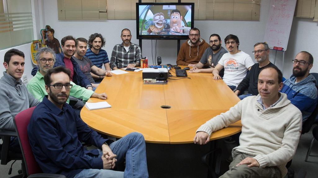 Los directores, productores, y responsables de áreas de Tadeo Jones en una sala del estudio.