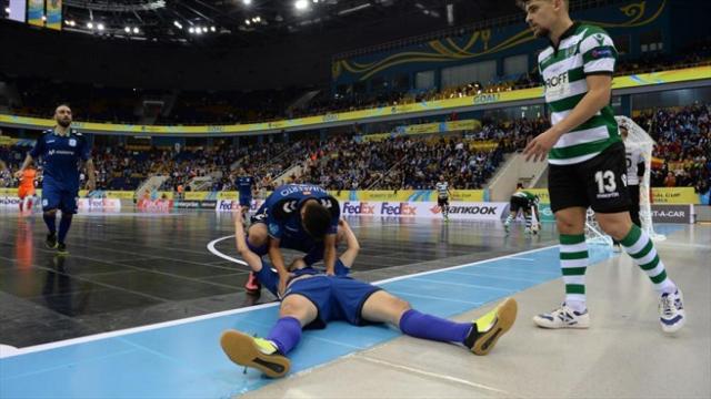 Los jugadores del Movistar Inter celebran uno de sus goles.