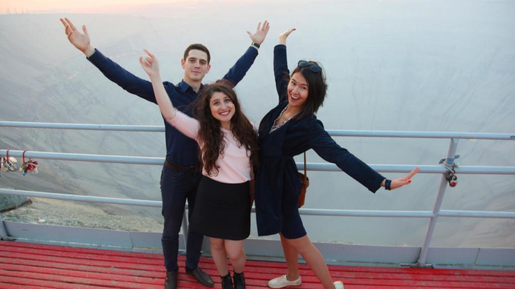 Igor, Marina y Julia. Los anfitriones de Orth en Mir.