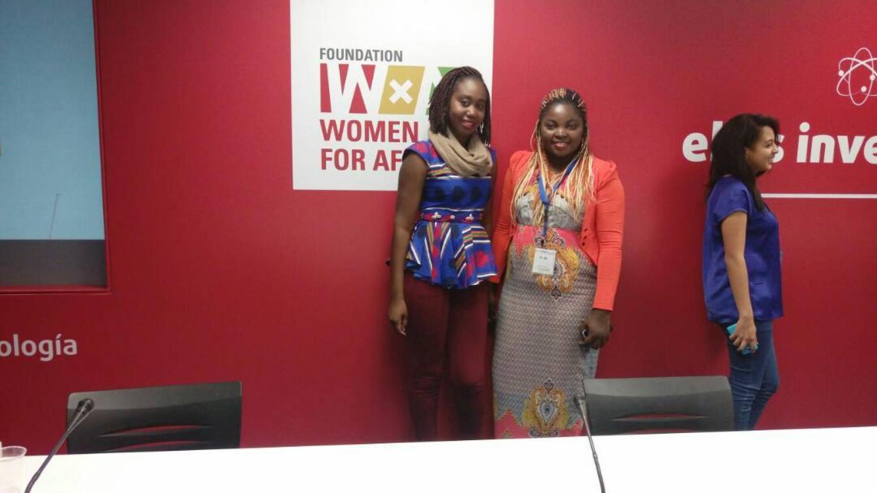 Femi y Sally estudian en la Universidad de La Rioja becadas por la Fundación.