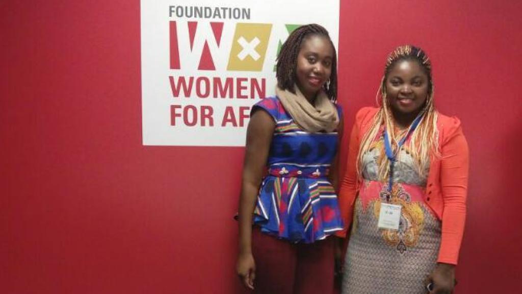 Femi y Sally estudian en la Universidad de La Rioja becadas por la Fundación.