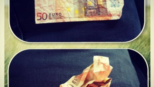 El billete de 50 euros que utilizó Carlos Llaca para concienciar a sus alumnos sobre el 'bullying'.