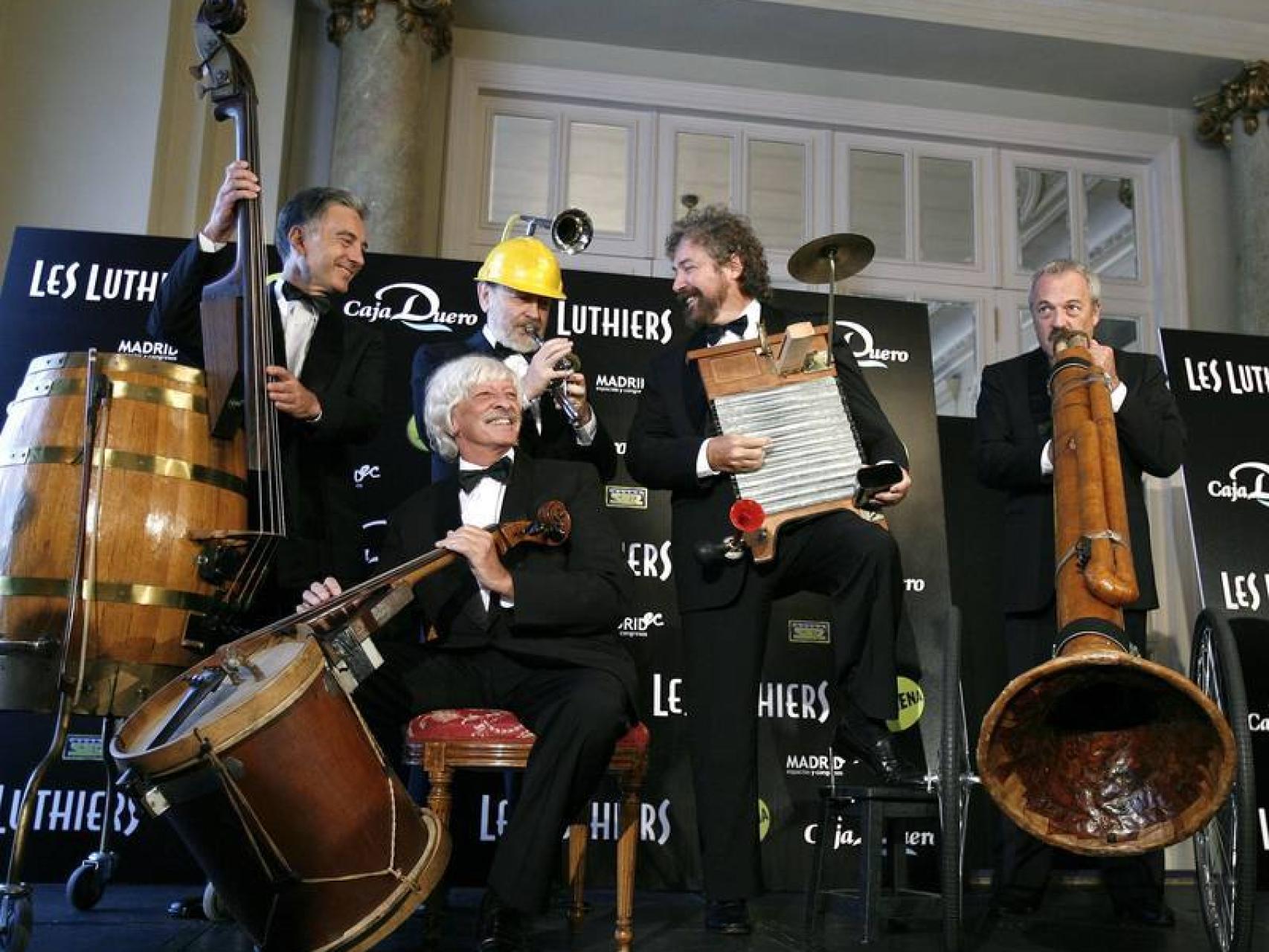 Les Luthiers.