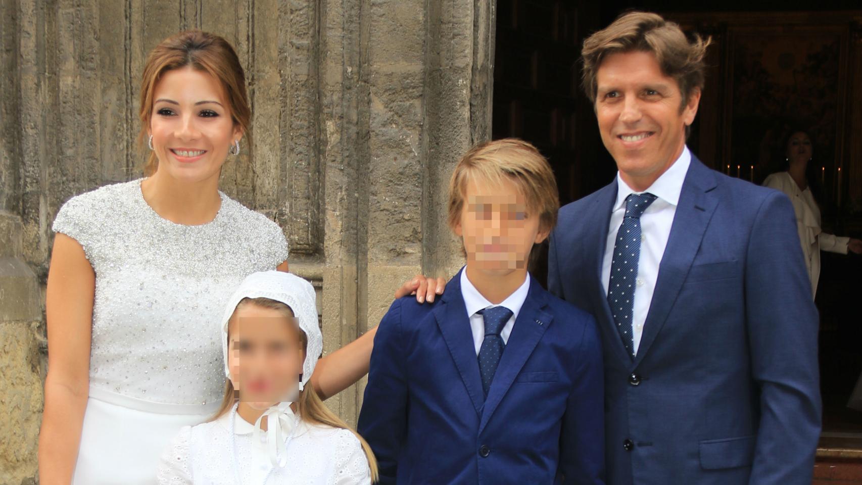 El Cordobés y Virginia Troconis celebran la Primera Comunión de su hija Triana