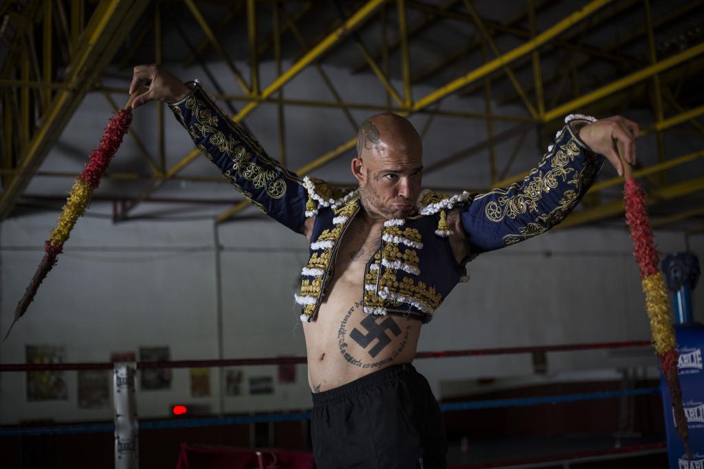 Álvaro Ortega con banderillas. Reportaje fotográfico: Fernando Ruso