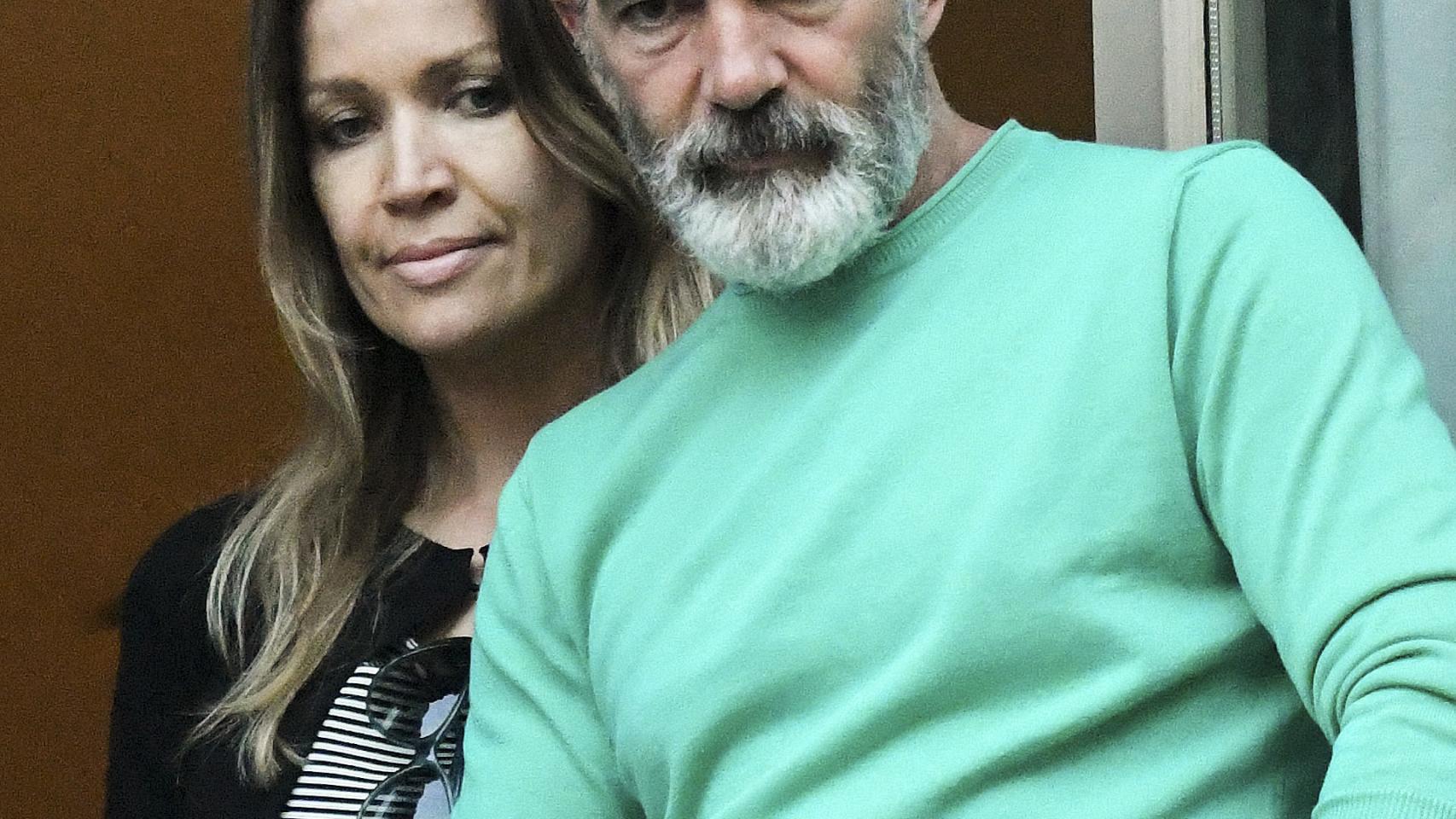 Antonio Banderas con Nicole Kimpel en Málaga.