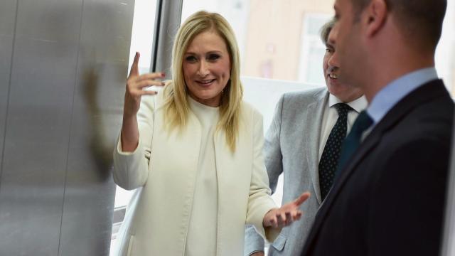 Cristina Cifuentes a su llegada a una reunión con los alcaldes de la Comunidad de Madrid