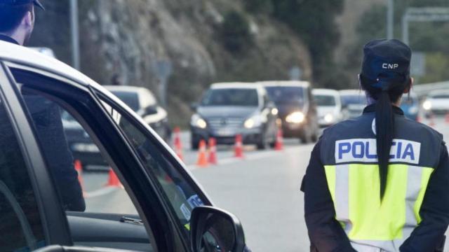 Muere un policía atropellado por un conductor ebrio en un control de alcoholemia