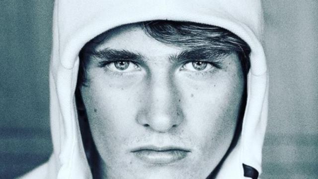 Alexander Zverev sigue los pasos de su hermano en el mundo del tenis.