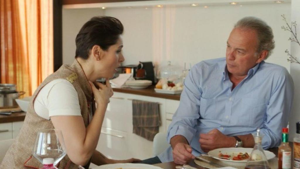 Momento de la conversación de Rosa López y Bertín