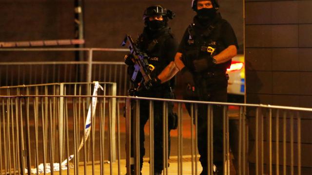 La Policía ha acordonado el Manchester Arena.