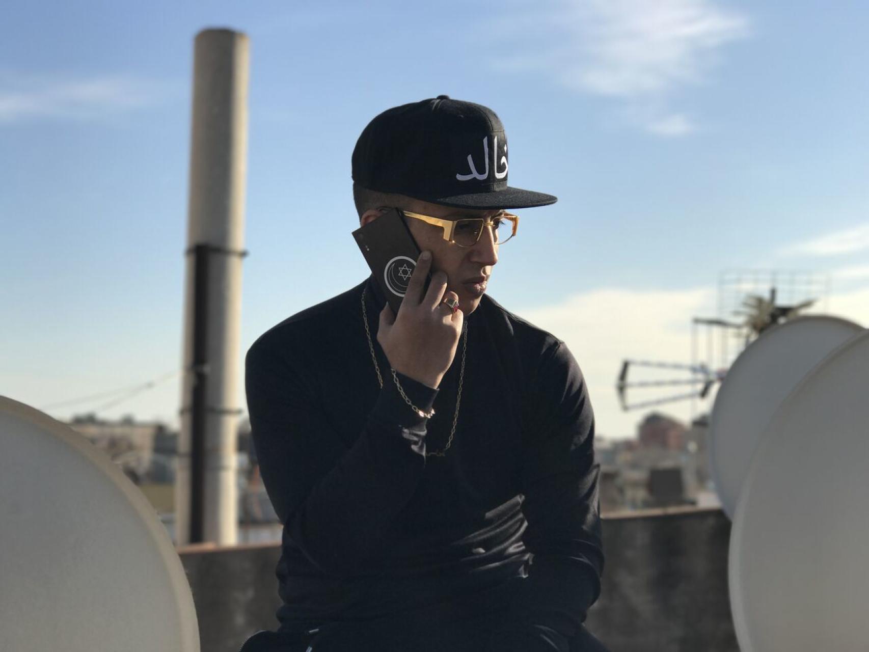 El músico Khaled actúa esta noche en las Naves de Matadero.