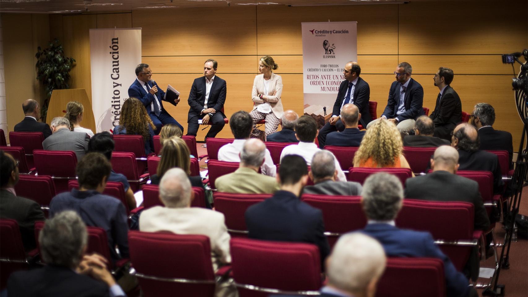 Foro Twecos: Retos ante un nuevo orden económico mundial