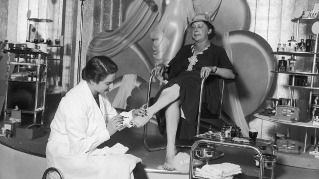 Sake, el secreto de belleza japonés para tus pies. Foto: Getty Images.