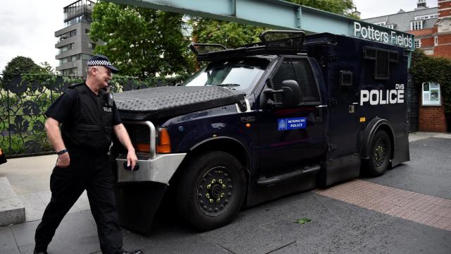 Un agente de la Policía británica