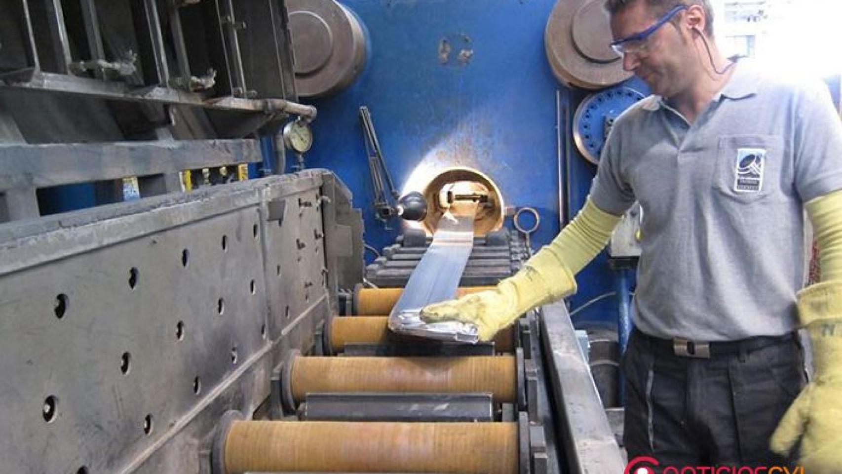 Trabajador de una industria de Castilla y León