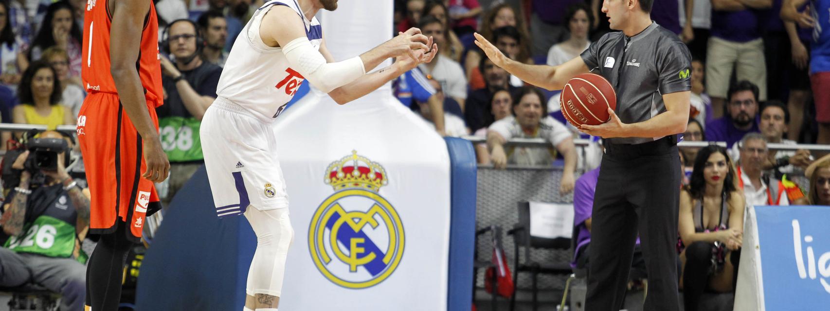 Will Thomas y Andrés Nocioni en el segundo partido.