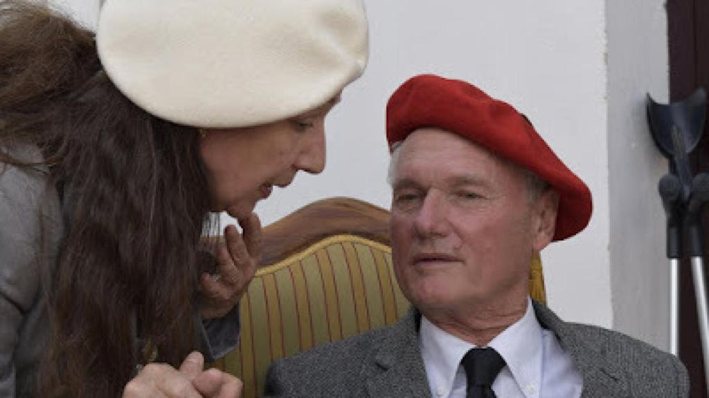 Sixto de Borbón-Parma ahora lucha por un busto de mármol de 3 millones de euros.