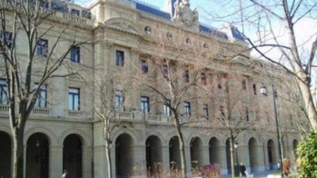 La Diputación de Gipuzkoa.
