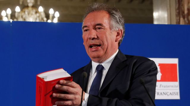 Francois Bayrou durante un acto en París