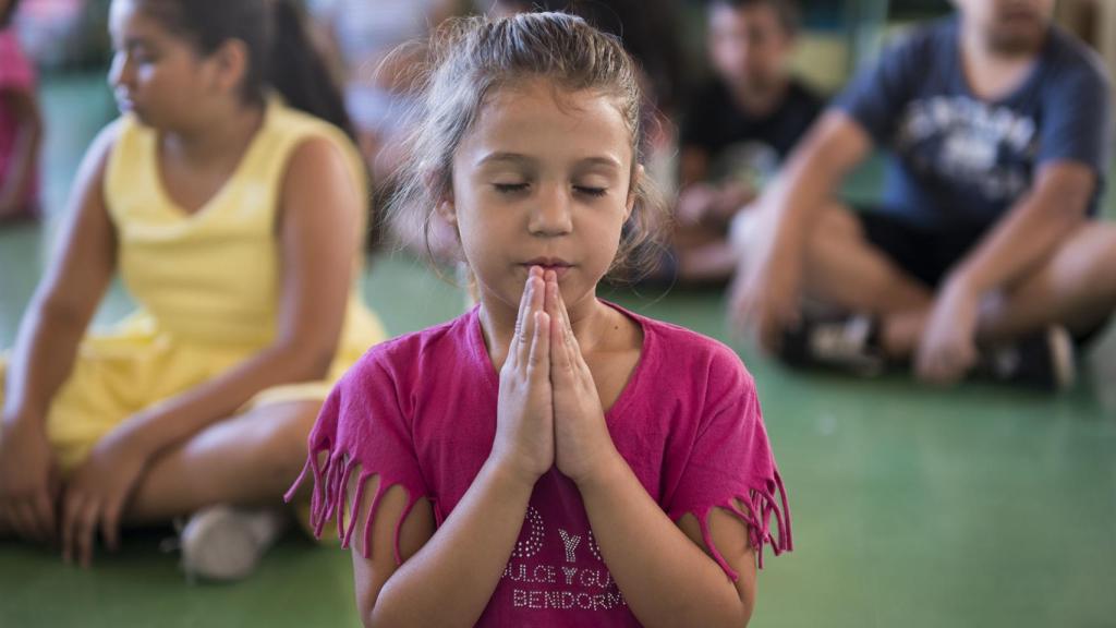 Aprender a respirar como método para tranquilizar a alumnos procedentes de familias desestructuradas
