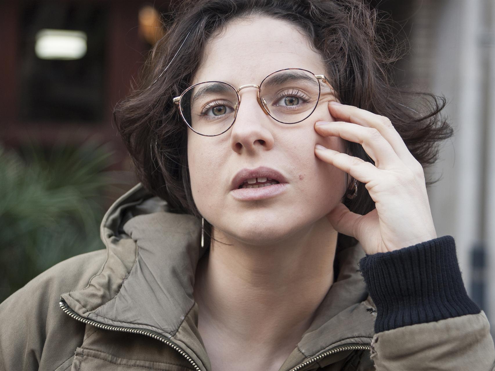 La escritora Cristina Morales ha vuelto a escribir contra la Historia.