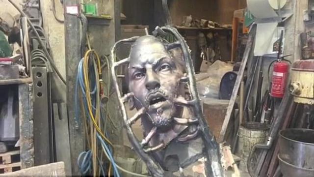 Estatua de Ibrahimovic.