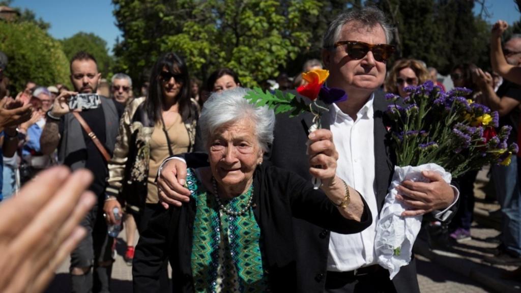 Rapapolvo a TVE por no emitir el entierro de Timoteo Mendieta
