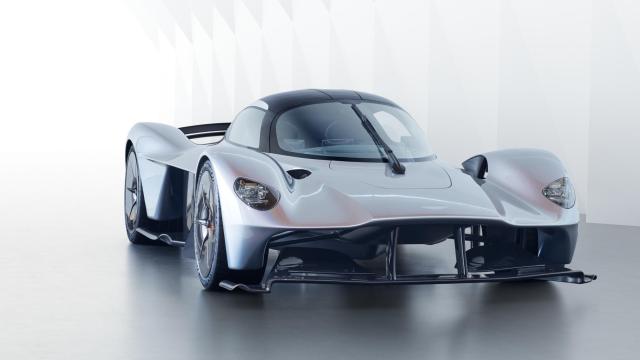 Más cerca de la producción el Aston Martin con V de Valkyrie