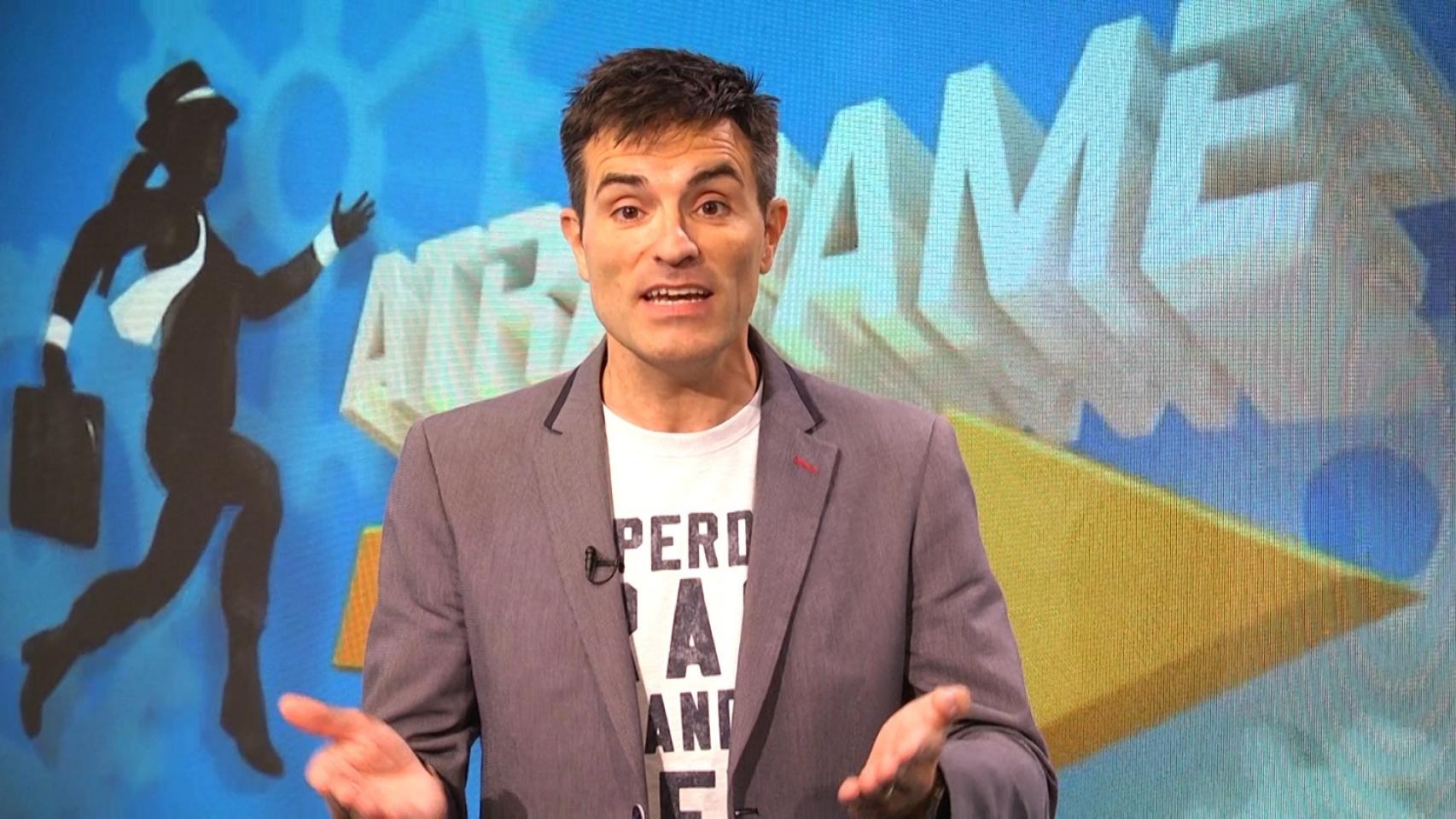 El presentador Luis Larrodera.