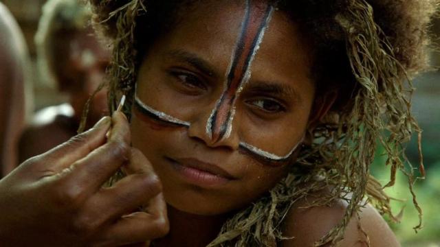 Marie Wawa interpreta a la joven enamorada.