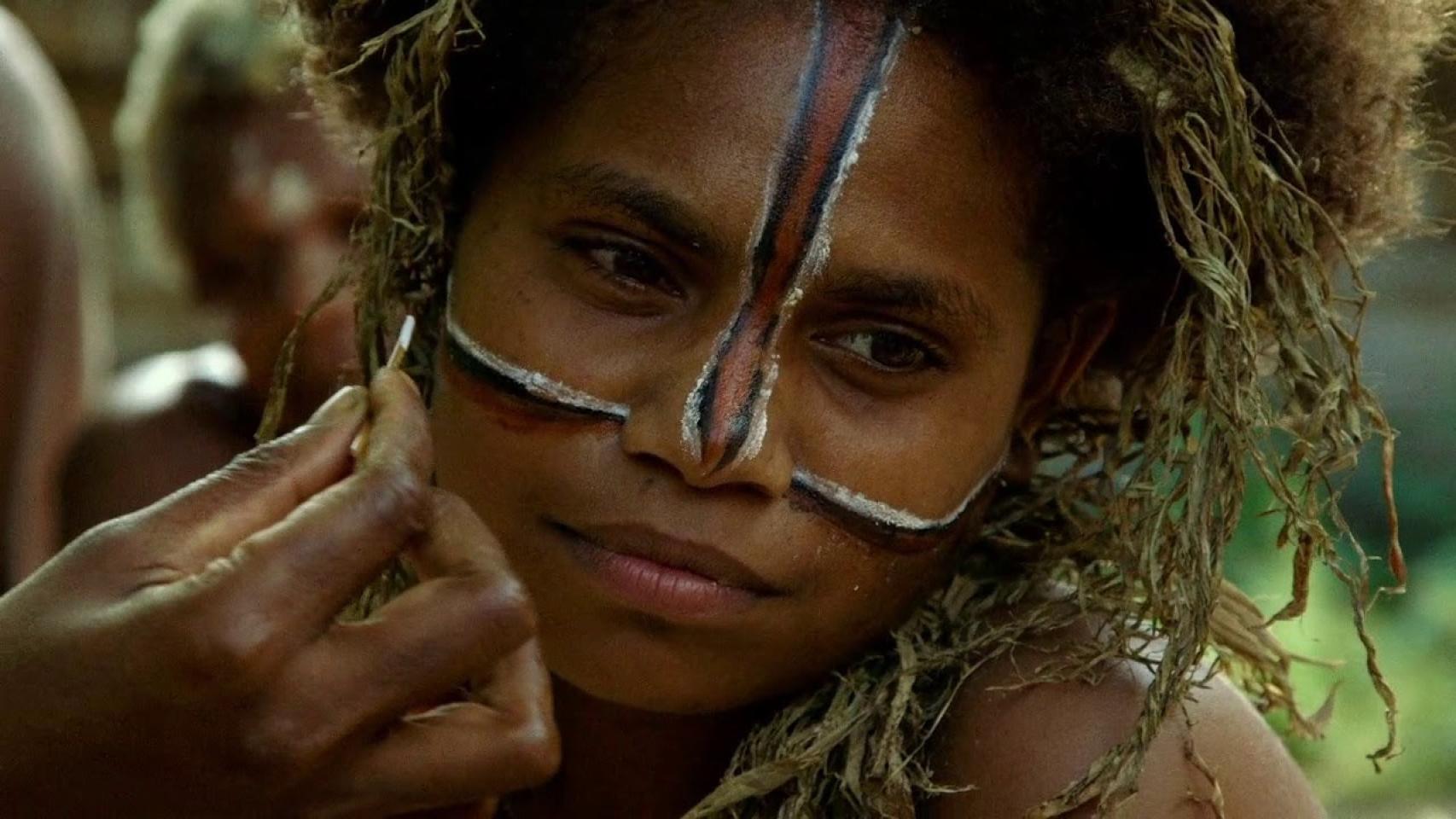 Marie Wawa interpreta a la joven enamorada.