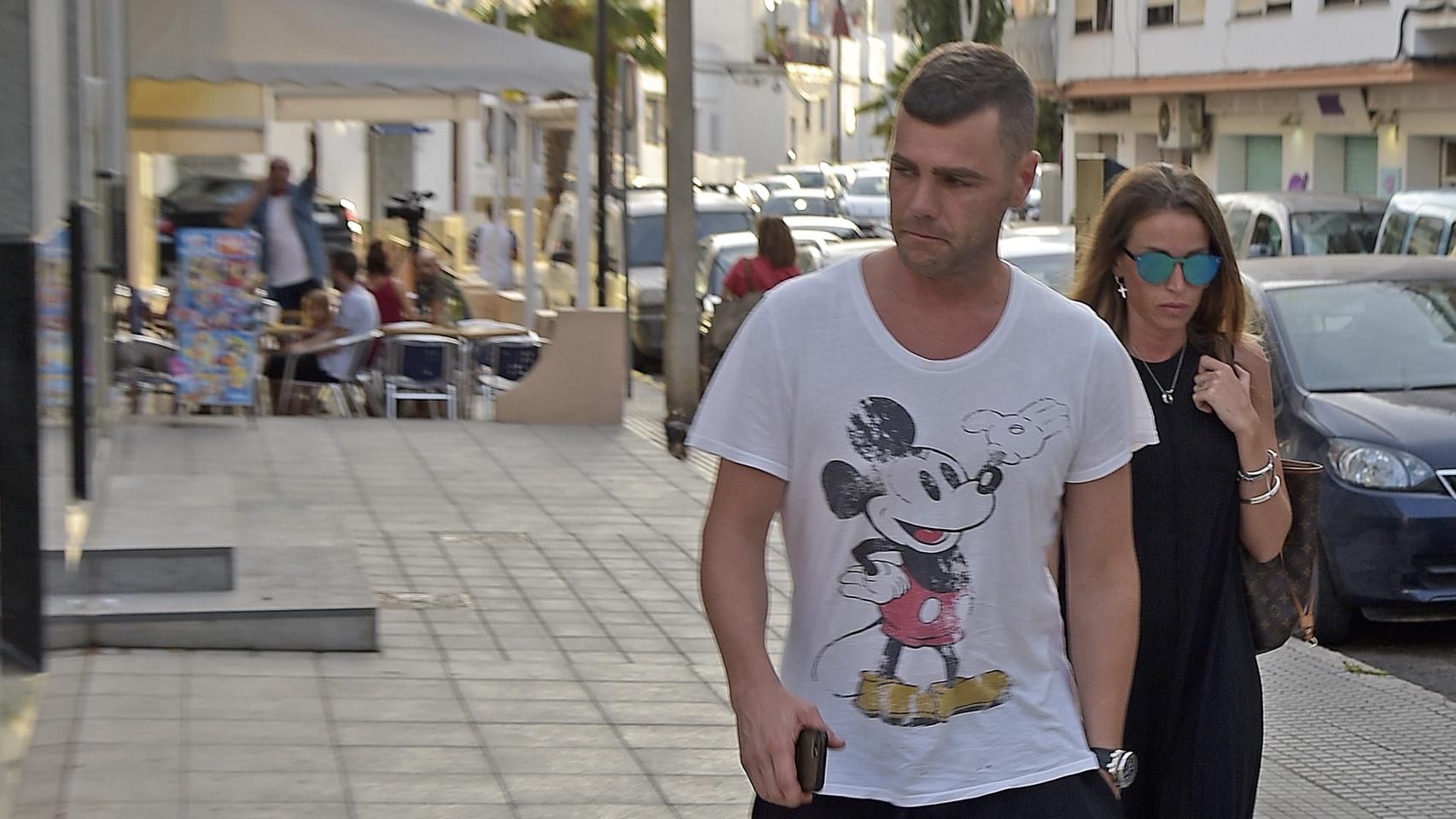 Fonsi Nieto y su esposa, Marta Castro.