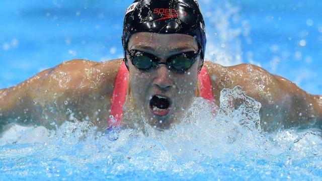Belmonte en la final de los 200 mariposa.