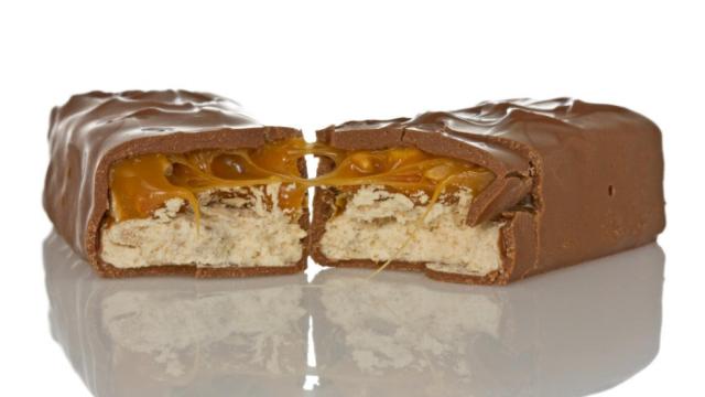 Una barra de chocolate.