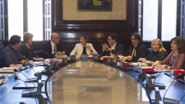 Mesa del Parlamento de Cataluña