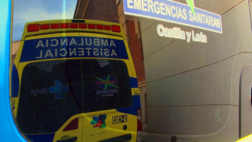 Imagen de archivo de una ambulancia del 112.