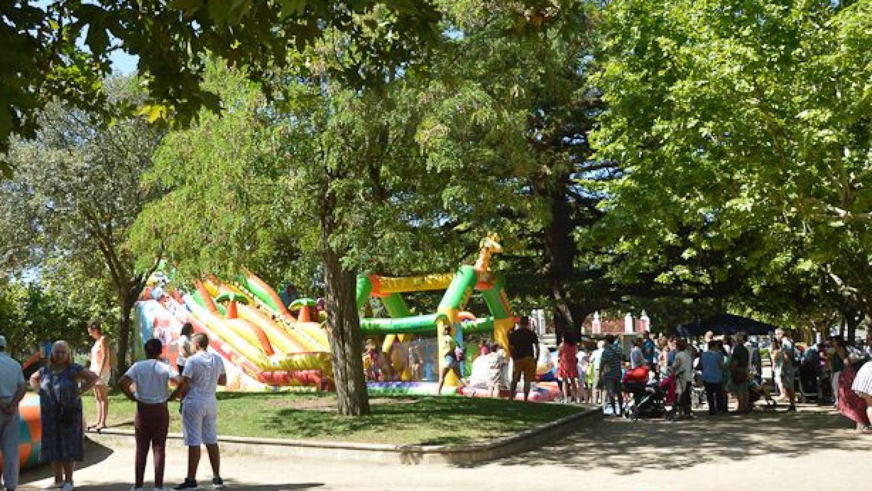 Zona de juegos infantiles en Ciudad Rodrigo