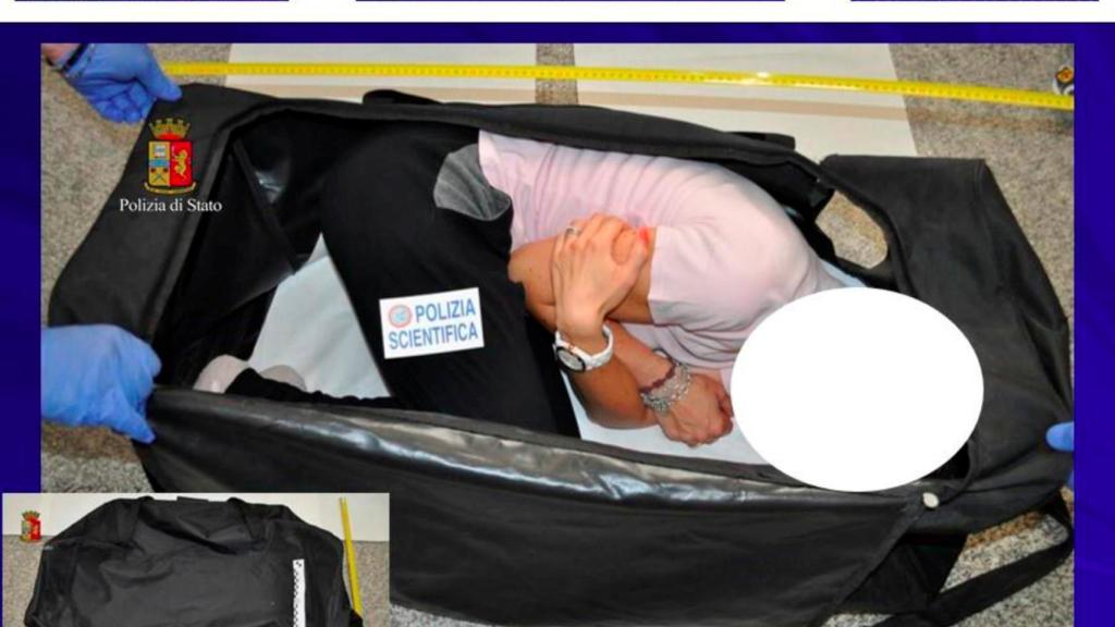 Maleta en la que Chloe fue embutida.