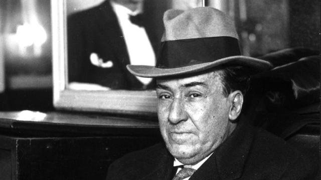 Antonio Machado en el café de las Salesas