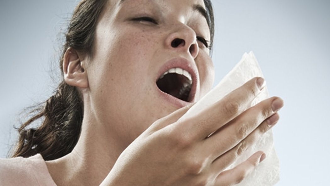 Los síntomas de la Covid en personas vacunadas son difíciles de distinguir de un catarro.
