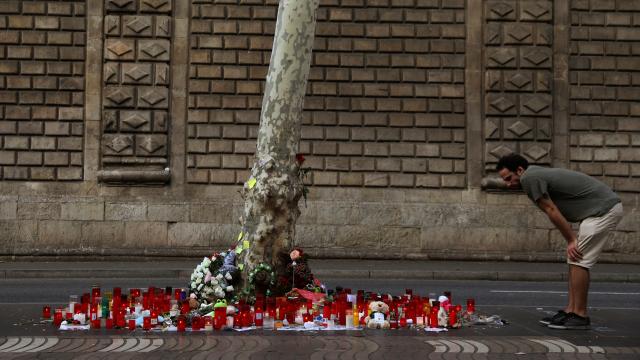 Uno de los altares improvisados en Las Ramblas.
