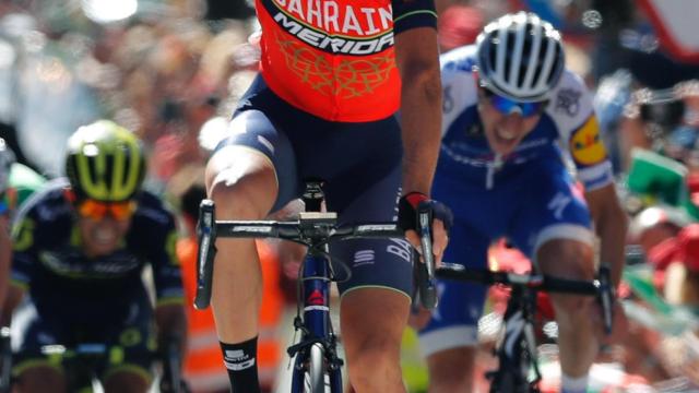 Nibali gana la etapa.