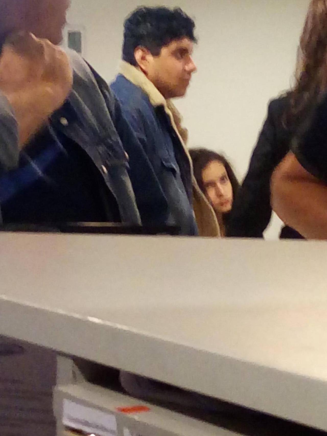 Gurdjieff, cuyo nombre real es Félix Steven Manrique, líder de Gnosis, junto con Patricia Aguilar.