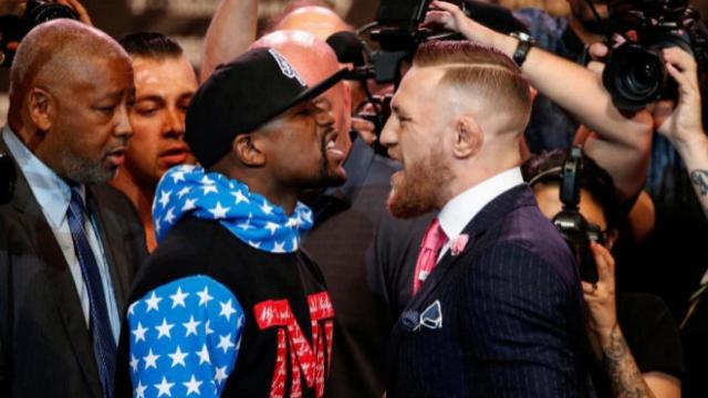 Mayweather y McGregor durante la presentación de la pelea.