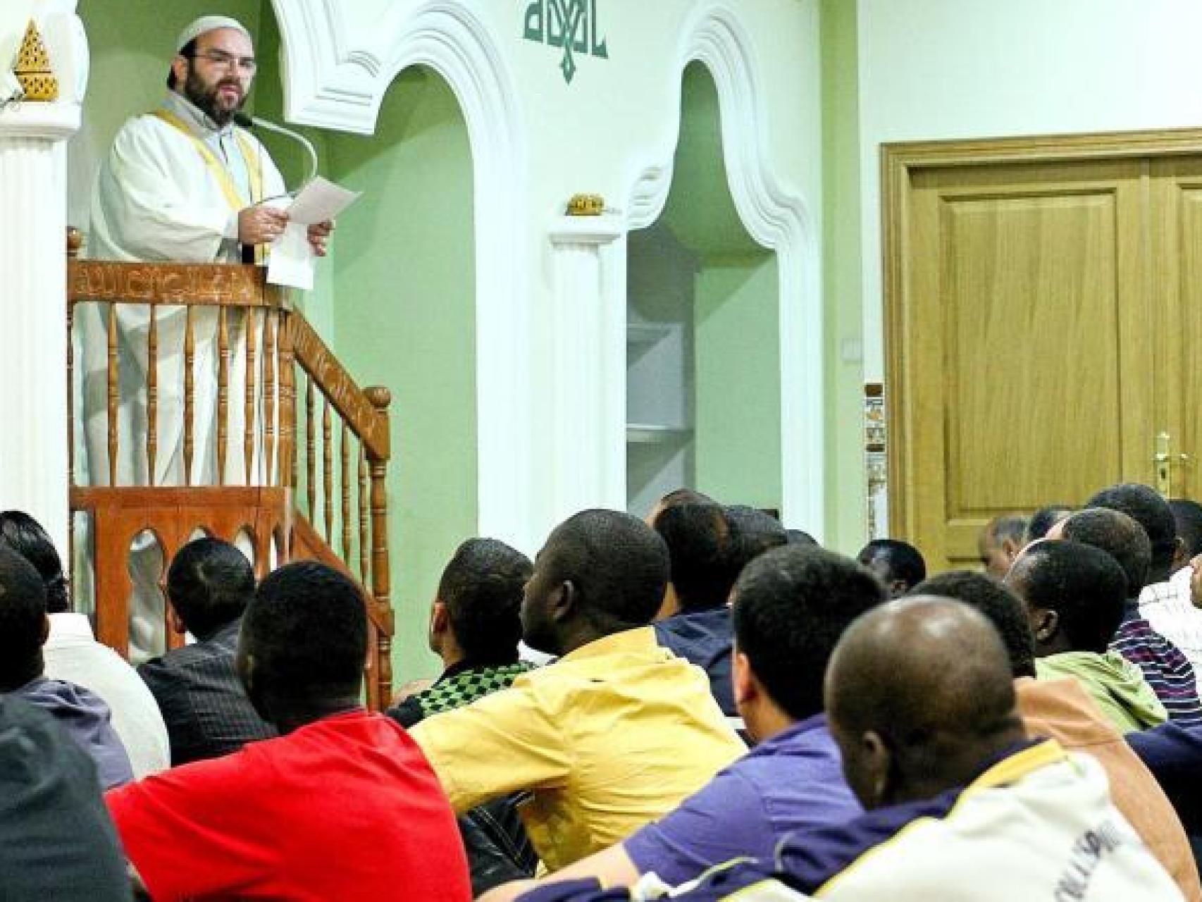 El imán de la mezquita del Centro Cultural Islámico de Valencia