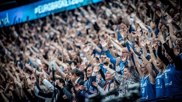 La afición de Islandia, una de las mejores del Eurobasket.