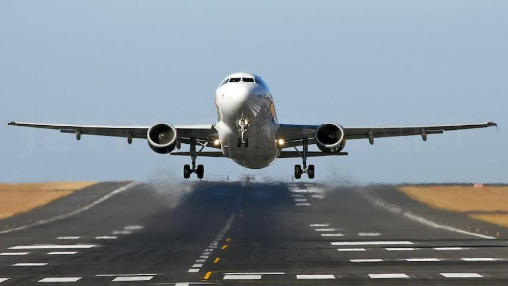 Las aerolíneas suman 57 millones de euros en dos meses por los retrasos